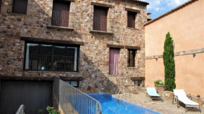 Casa de cuatro habitaciones con piscina privada en Cabañeros